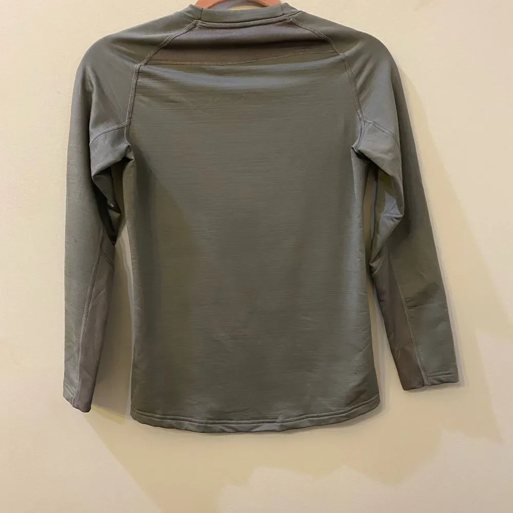 Nike Dri-Fit Long Sleeve Gray Crewneck Shirts Boys Size L